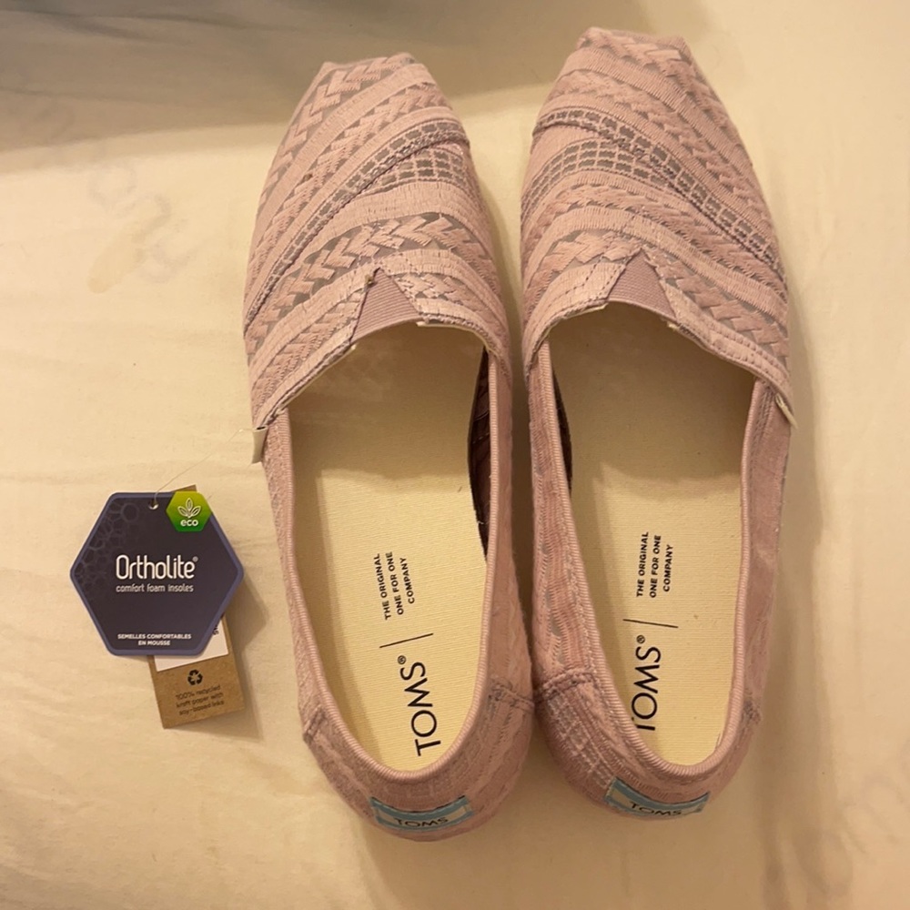 NWT Pink/Purple Alparagata TOMS